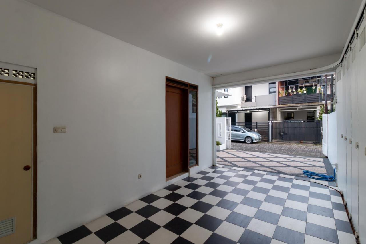 Spacious, White-Villa Belgareti @Kiara Condong Bandung Exterior photo